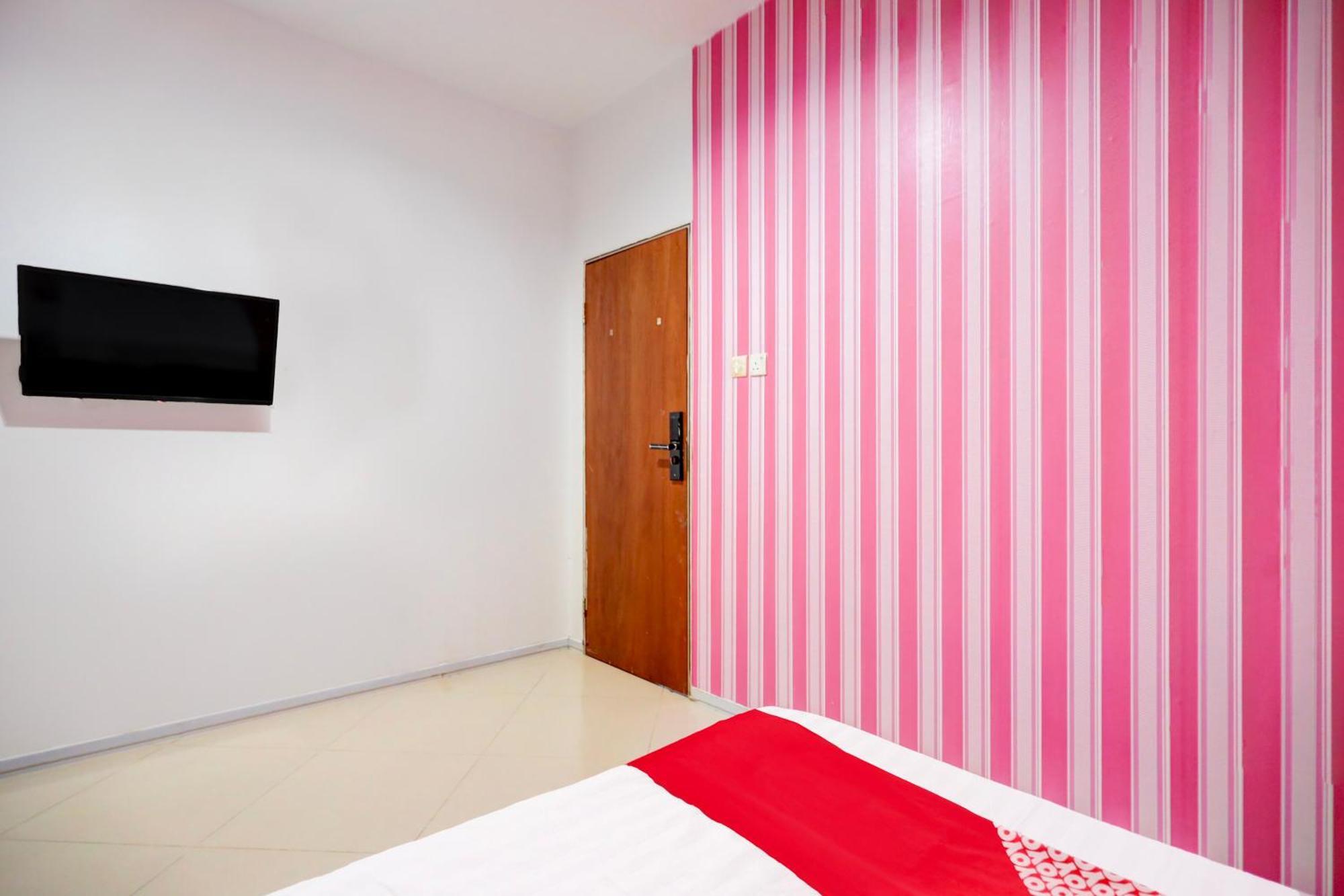 Hotel Oyo 92586 Happy 777 Nagoya Exterior foto